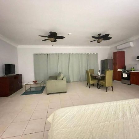 Sandpiper Beach Apartments 棕榈滩 外观 照片